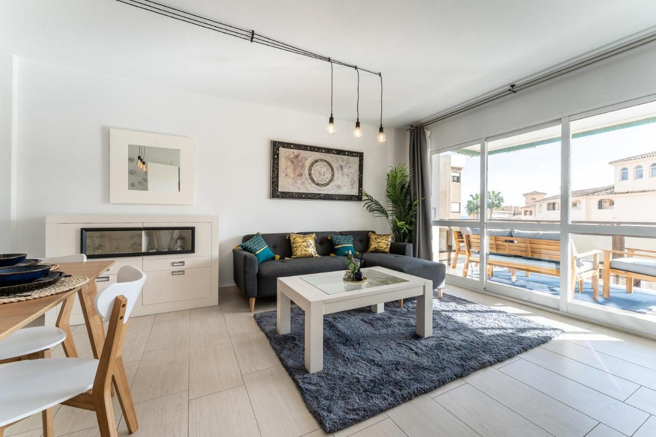 Sea View 2 Bedroom Apartment 2 Min Away From The Beach Torremolinos Exterior photo